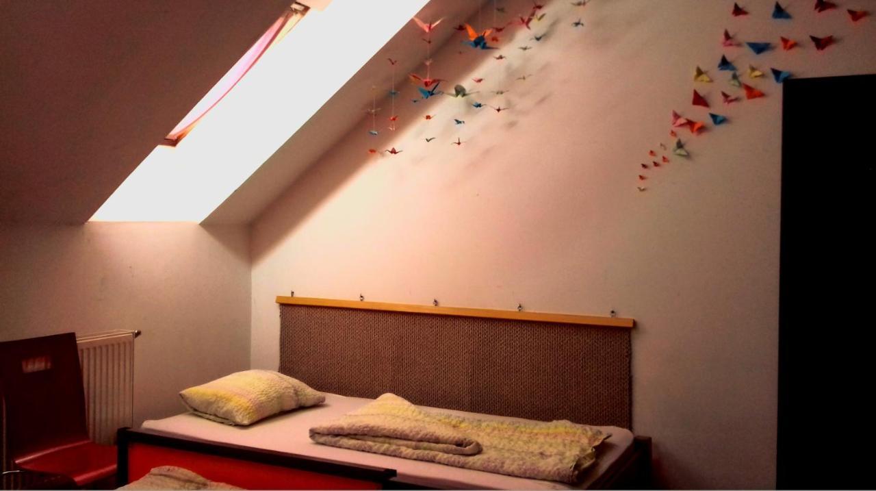 Romzsa Todor Kollegium Hostel Seghedin Exterior foto