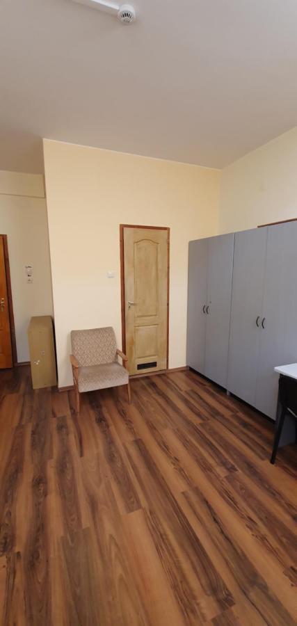 Romzsa Todor Kollegium Hostel Seghedin Exterior foto