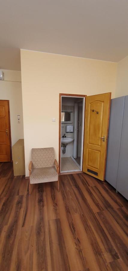 Romzsa Todor Kollegium Hostel Seghedin Exterior foto
