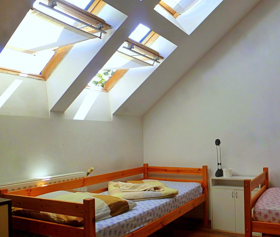Romzsa Todor Kollegium Hostel Seghedin Exterior foto