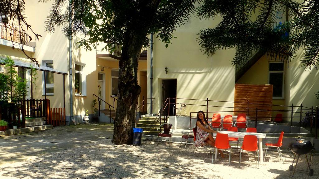 Romzsa Todor Kollegium Hostel Seghedin Exterior foto